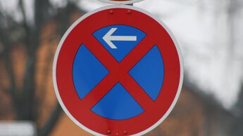 Halterverbotsschilder können auch kurzfristig aufgestellt werden