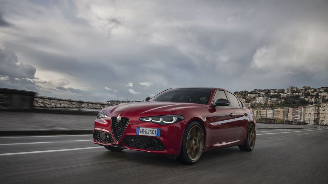 Alfa Romeo Giulia Intensa 2025