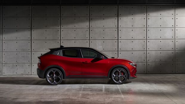 Alfa Romeo Milano 2024