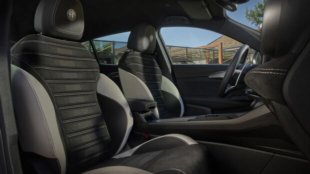 Alfa Romeo Tonale Ibrida Plug-in 270 Q4 2026