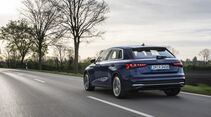 Audi A3 Sportback Heckansicht während der Fahrt auf Landstraße