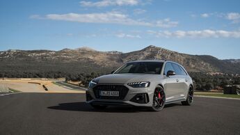 Audi A4 RS Avant 2022