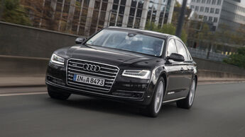 Audi A8 W12