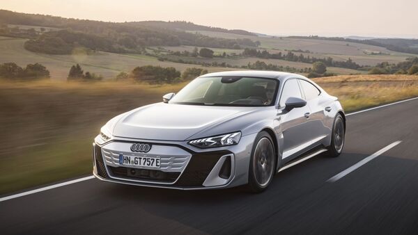 Audi S E-Tron GT 2025