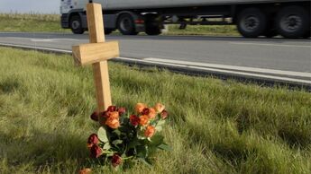 Autobahn, Kreuz, Verkehrstote