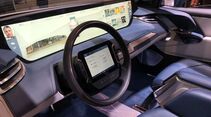 Autohersteller Byton zeigt ein 48 Zoll breites Display (124x24 Zentimeter). Es wird im demnächst erscheinenden SUV M-Byte in Serie an Bord sein.