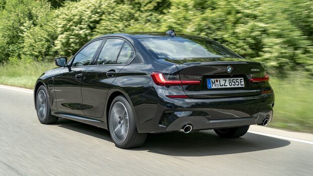 BMW 330e 2019
