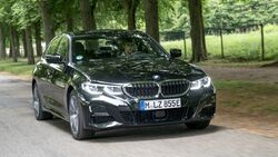 BMW 330e 2019