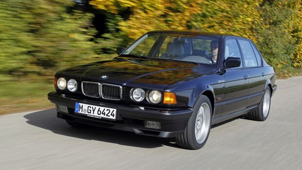 BMW 750i E32 1987