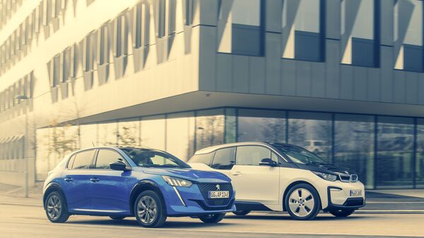 BMW i3 gegen Peugeot e-208