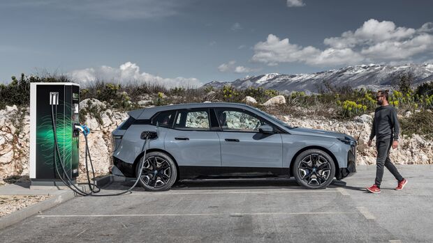 BMW iX 2022