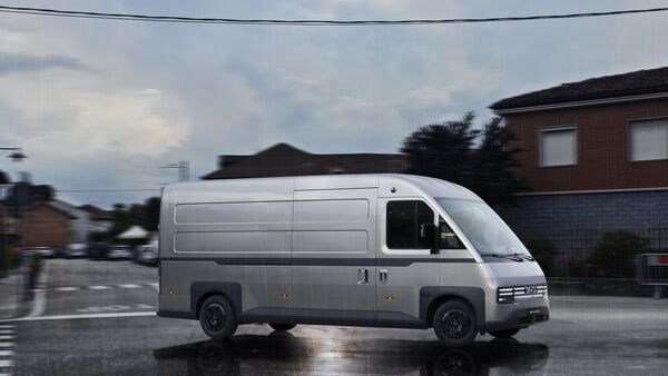 BYD E-Vali 2024