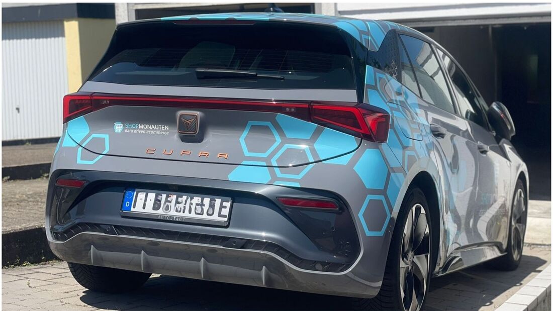 Beklebtes Auto 2025