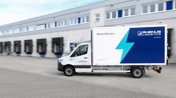Bereit für die letzte Meile: Mercedes-Benz Vans liefert 51 eSprinter an Rhenus aus