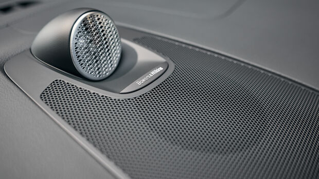 Bowers & Wilkins Hochtöner des Soundsystems im Innenraum des Volvo XC60 T8 AWD