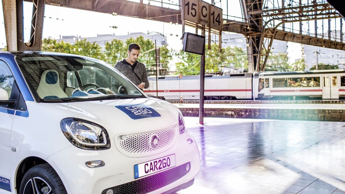 Car2go Smart Carsharing Bahnhof