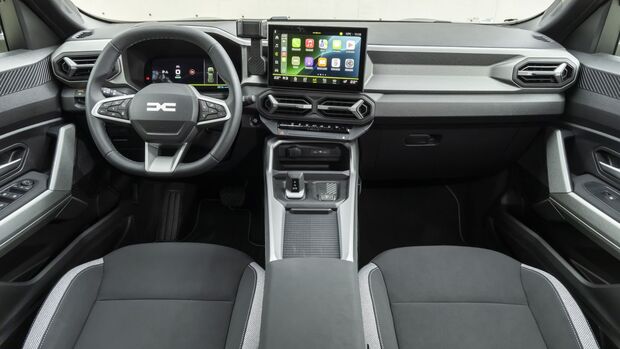 Cockpit und Innenraum des Dacia Bigster mit Infotainmentsystem