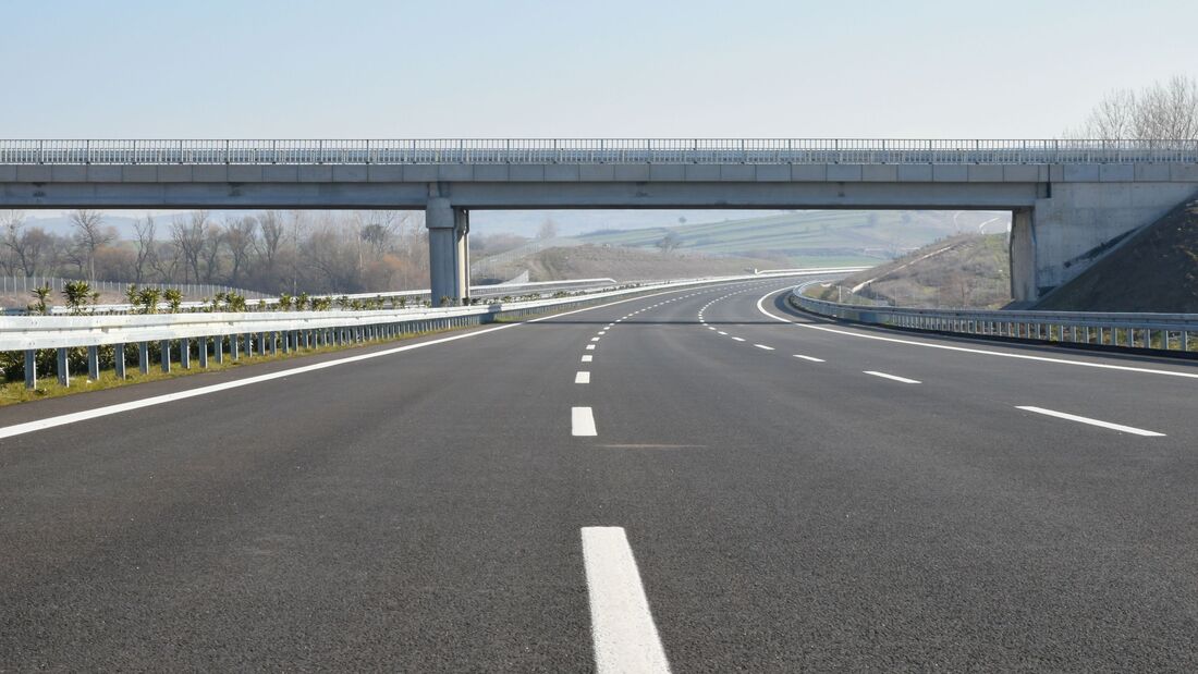 Construction of newly finished, empty highway.
