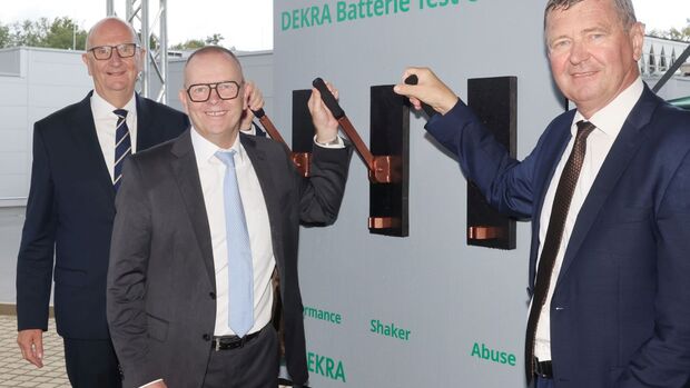DEKRA eröffnet sein neues Batterie Test Center 