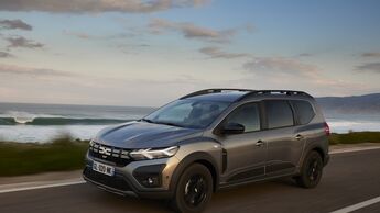 Dacia Jogger 140 Hybrid 2023