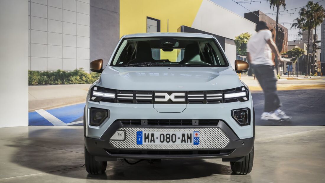 Dacia Spring 2025
