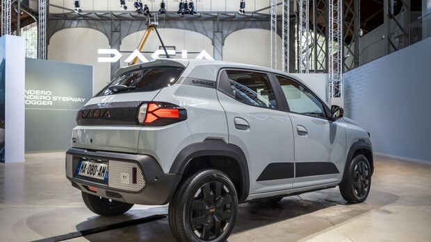 Dacia Spring 2025