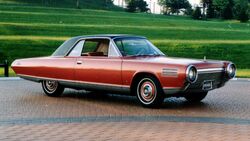 Das Chrysler Turbine Car Coupé war Ausdruck einer technikgläubigen Zeit, ging aber aus Kostengründen nie in Serie.