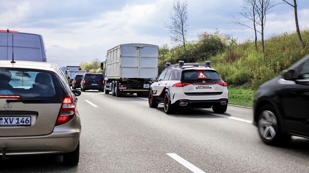 Das Experimental-Sicherheits-Fahrzeug (ESF) 2019

The Experimental Safety Vehicle (ESF) 2019