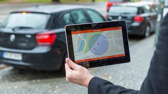 Das sensorgesteuerte Parkmanagementsystem â€“ Parkplatz ohne Suche / The sensor-controlled parking management system â€“ parking space without searching