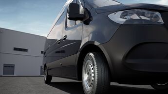 Der Reifenhersteller Hankook erweitert sein Sortiment für den Markt der leichten Nutzfahrzeuge. Beim neuen Modell Vantra Transit handelt es sich um einen Transporter-Sommerreifen.