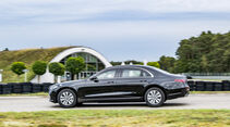 Der sicherste Pkw weltweit wird von Mercedes gebaut. Im S 680 Guard fahren Staatschefs, Königshäuser oder Top-Minister rundum geschützt vor.