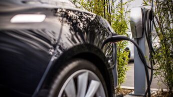 Destination Charging startet in Europa.