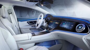 Digitale Cockpits und Displays, Mercedes