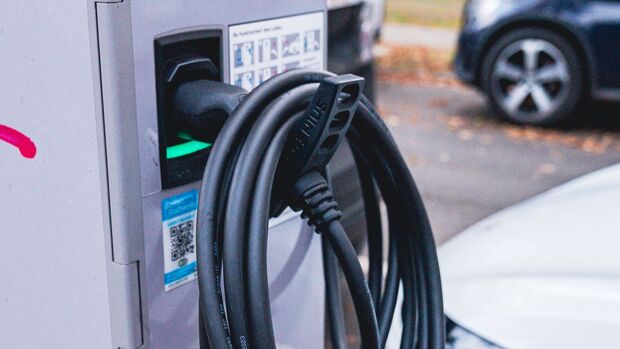 EV Genius 2025