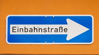 Einbahnstraße 2024