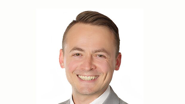 Fabian Bergmoser, Steuerberater und Unternehmensberater bei Ecovis in Dingolfing, zum Thema E-Rechnung und Vorsteuerabzug.