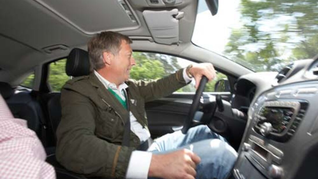 Fahrer im Cockpit