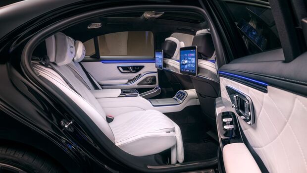 Fondbereich der Mercedes-Benz S-Klasse Modelljahr 2026 mit Einzelsitzen