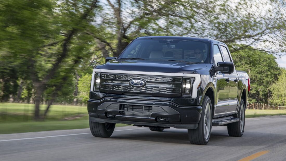 Ford F-150 Lightning 2025
