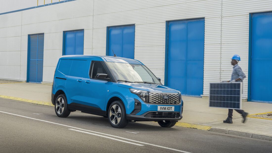 Ford Transit Courier 2023