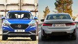 Gegenüberstellung eines MG ZS EV und eines BMW-Modells als Beispiel für chinesische und deutsche Automobilhersteller.