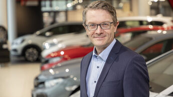 Honda setzt auf Hybrid, E-SUVs und den Prelude. Deutschland-Chef Holger M. Obst erklärt die Strategie für Flottenkunden.