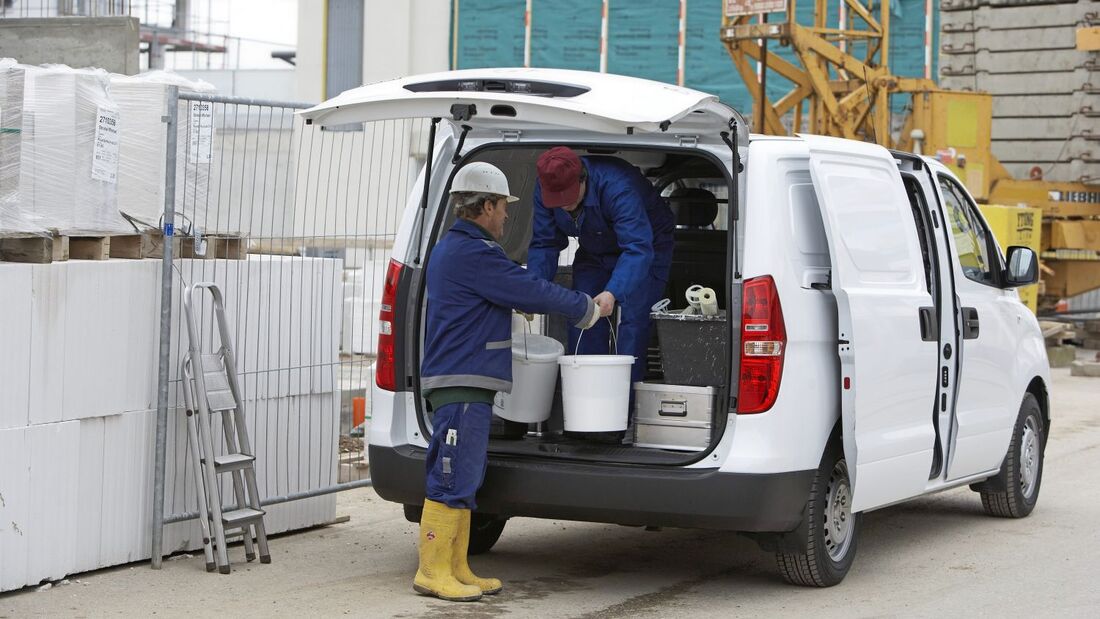 Hyundai H-1 H-1