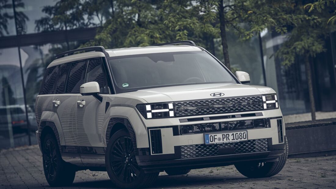 Hyundai Santa Fe 2025