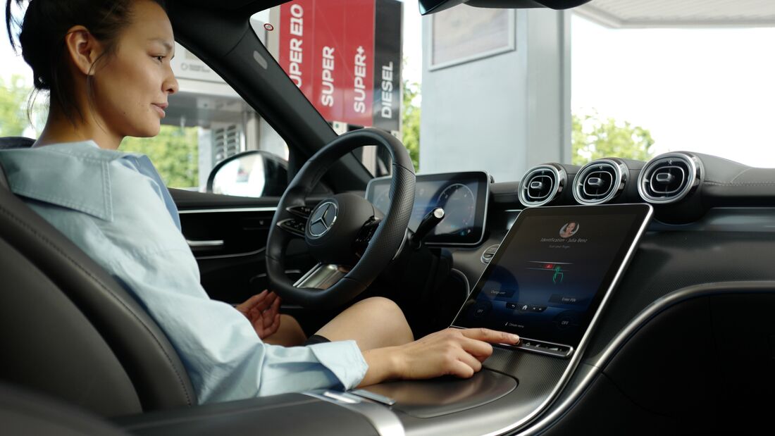 In-Car-Payment Services Mercedes pay+

In-Car-Payment Services Mercedes pay+