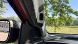 Innenkamera oder Sensorik am Dachbereich des Mitsubishi Eclipse Cross nahe der Frontscheibe.