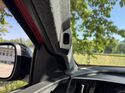 Innenkamera oder Sensorik am Dachbereich des Mitsubishi Eclipse Cross nahe der Frontscheibe.