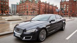 Jaguar XJ