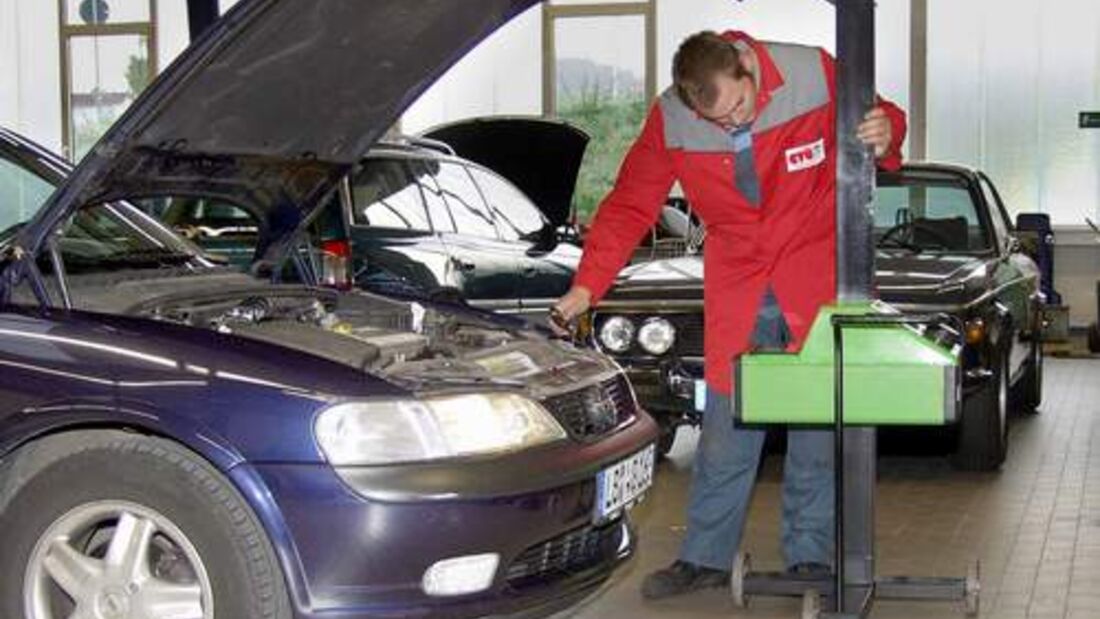Jedes dritte Fahrzeug mit Beleuchtungsdefekt