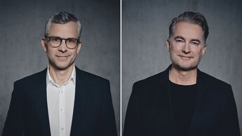 Jochen Breckner (l.), Mitglied des Porsche-Vorstandes, Finanzen und IT, Matthias Becker, Mitglied des Porsche-Vorstandes, Vertrieb und Marketing.